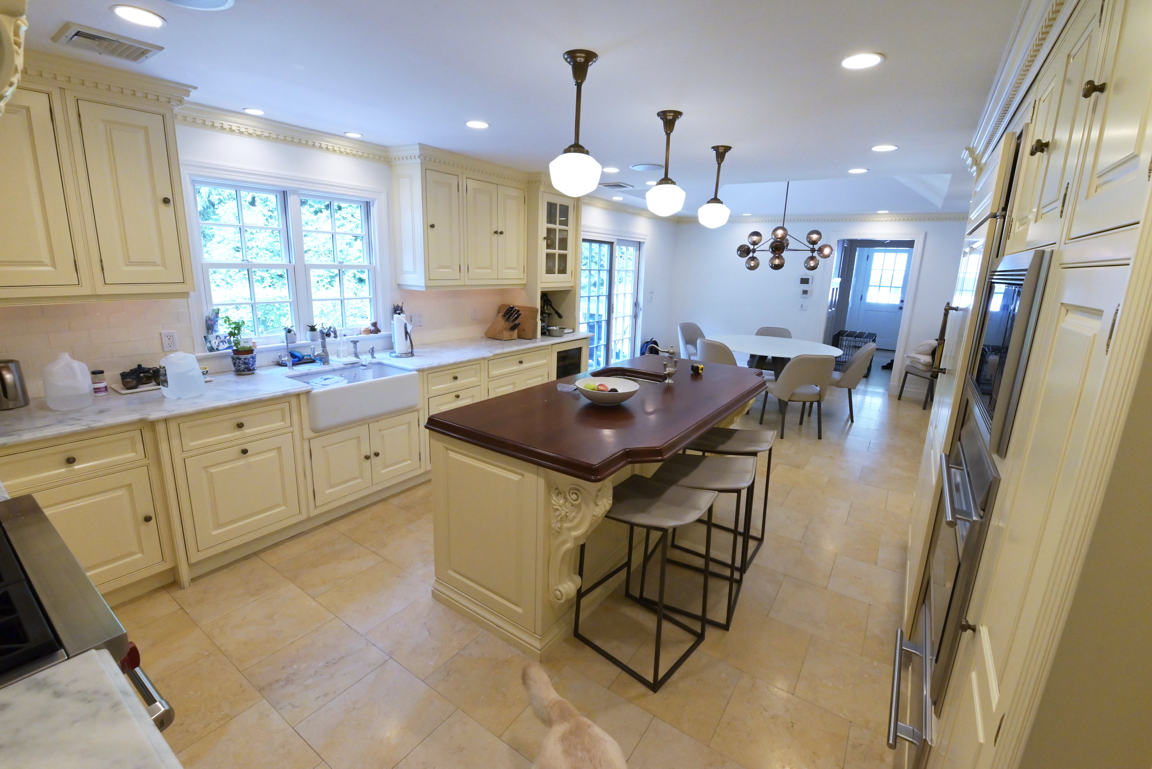 Cuisine André Julien Traditional Mannequin Cream Kitchen with Island
