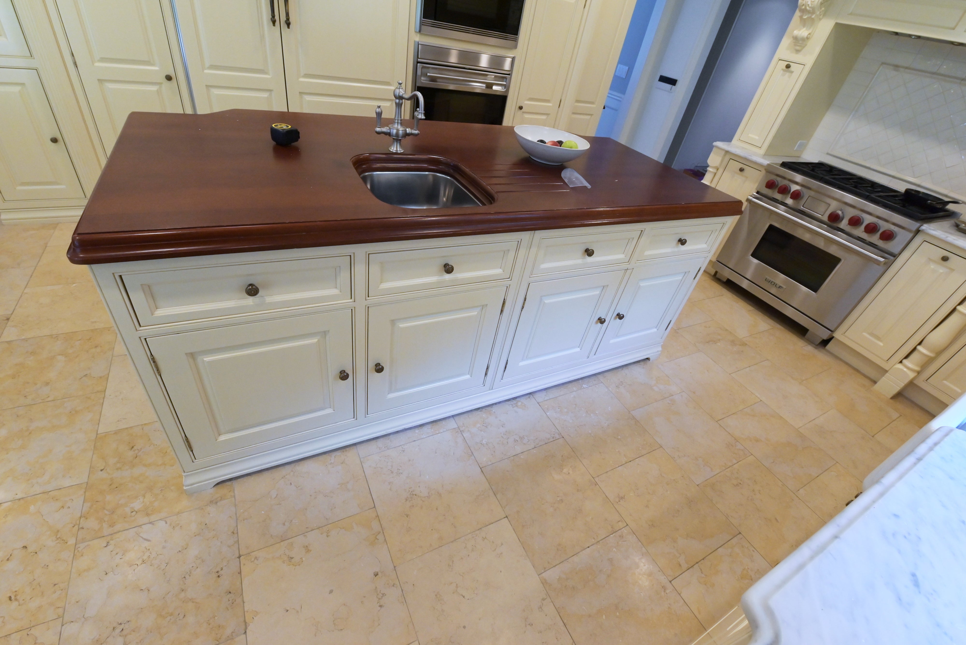 Cuisine André Julien Traditional Mannequin Cream Kitchen with Island