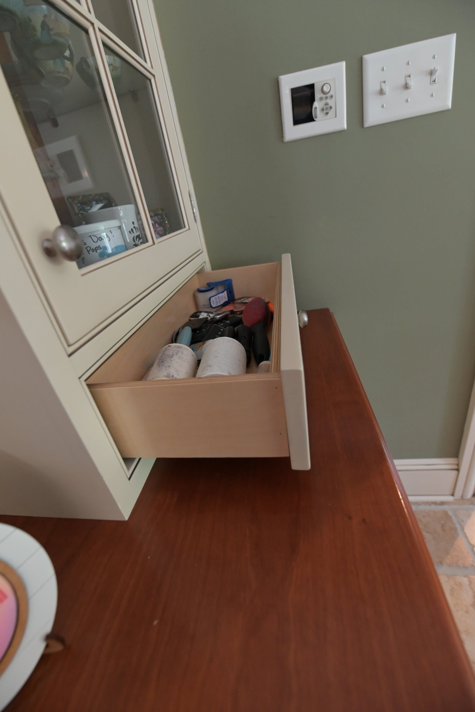 Custom Traditional Capitol White Built-In Desk