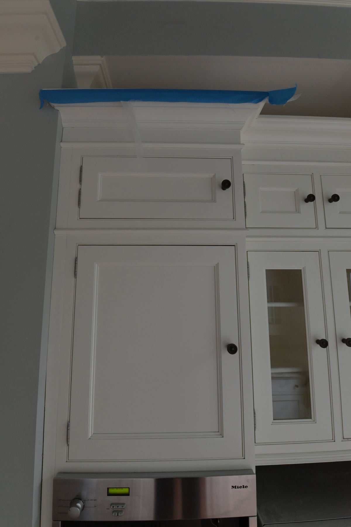 "The Clair" Transitional White Solid Wood Wet Bar