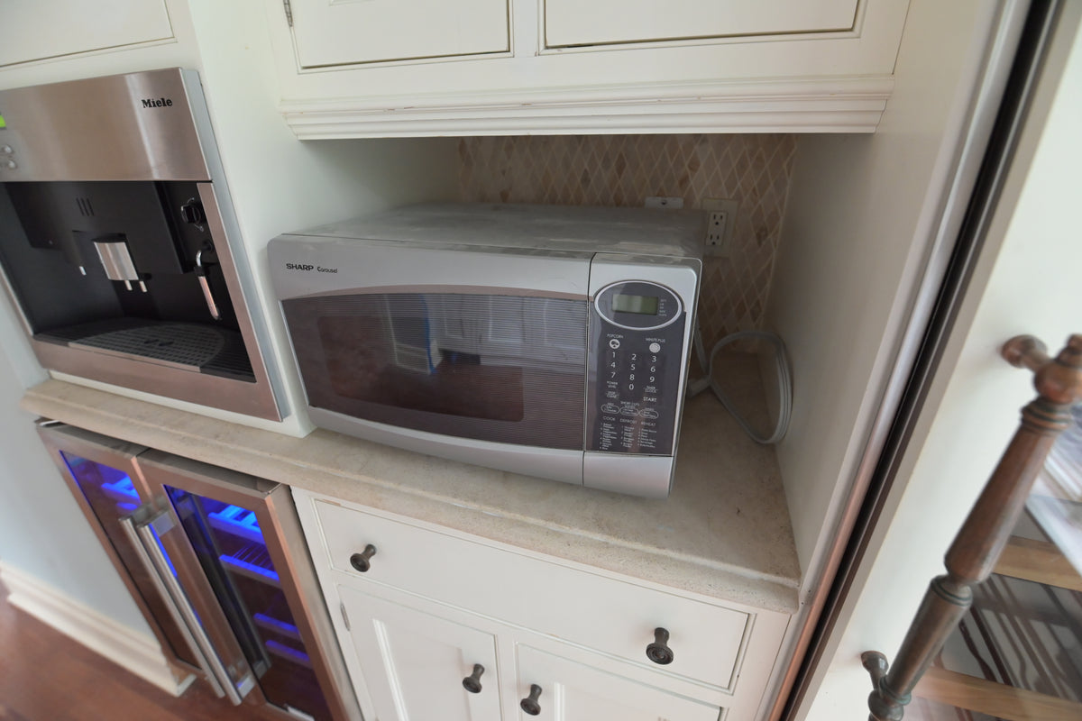 "The Clair" Transitional White Solid Wood Wet Bar
