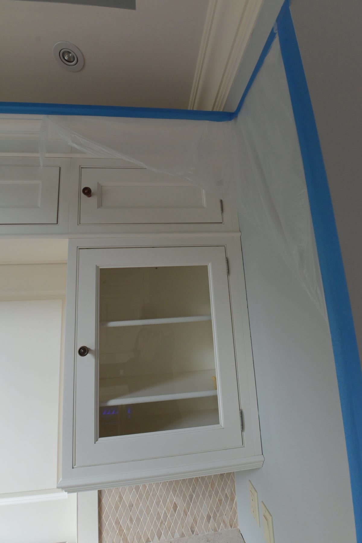 "The Clair" Transitional White Solid Wood Wet Bar