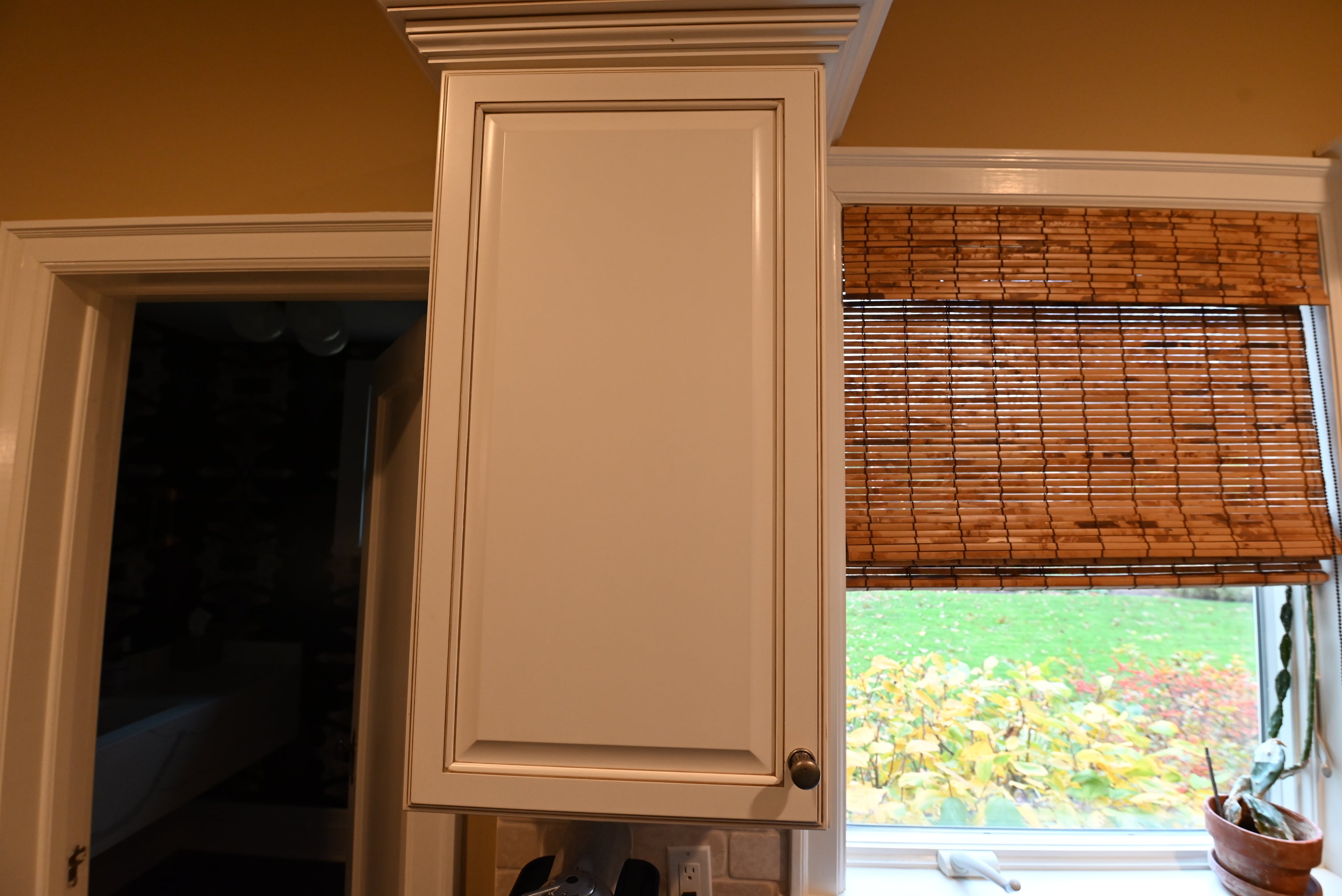 "The Whitby" Traditional Distressed White Wet Bar