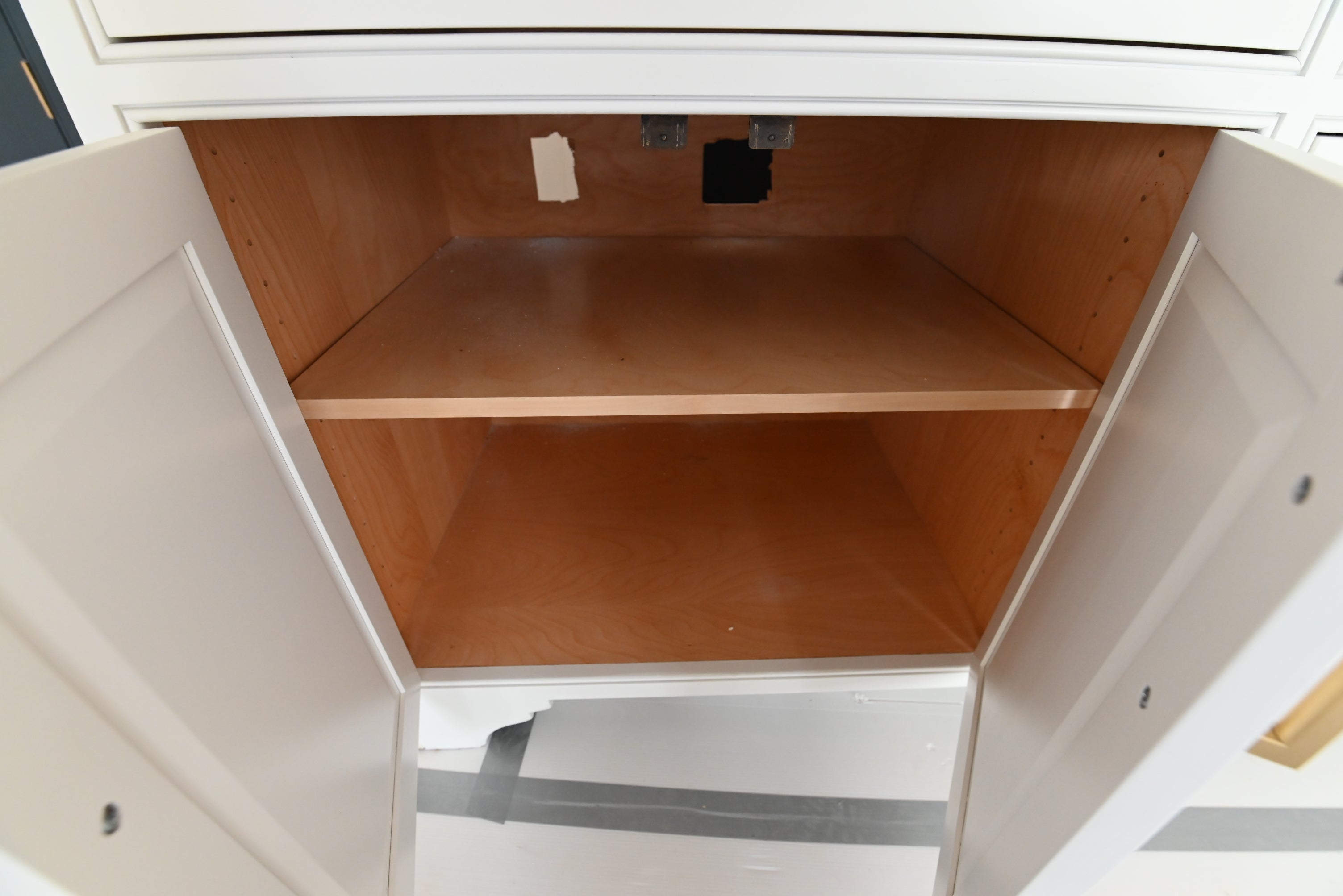 Prevo Transitional White Complete Kitchen Cabinets with Brown Wooden Island