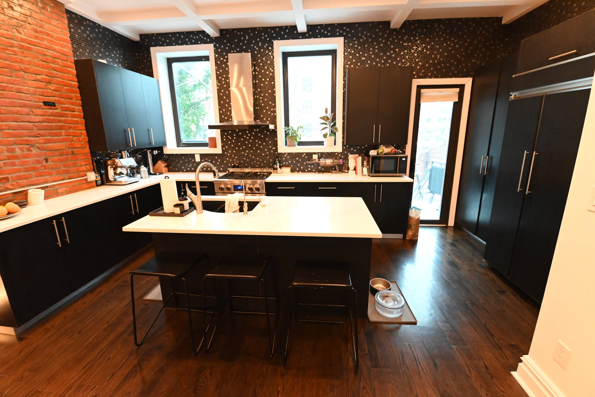 Dark Mocha Latte Modern Pre-Owned Kitchen