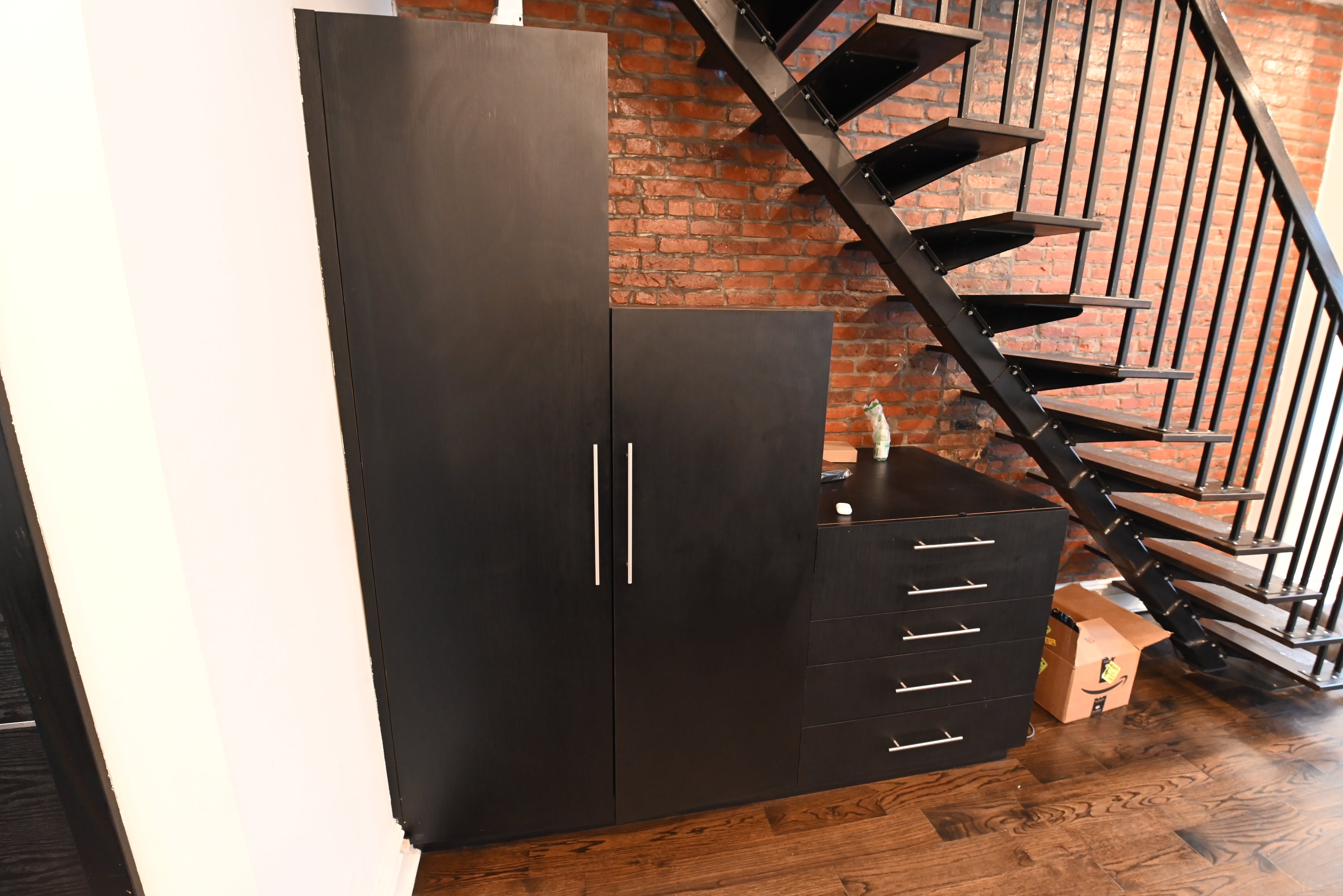 Dark Mocha Latte Modern Pre-Owned Kitchen