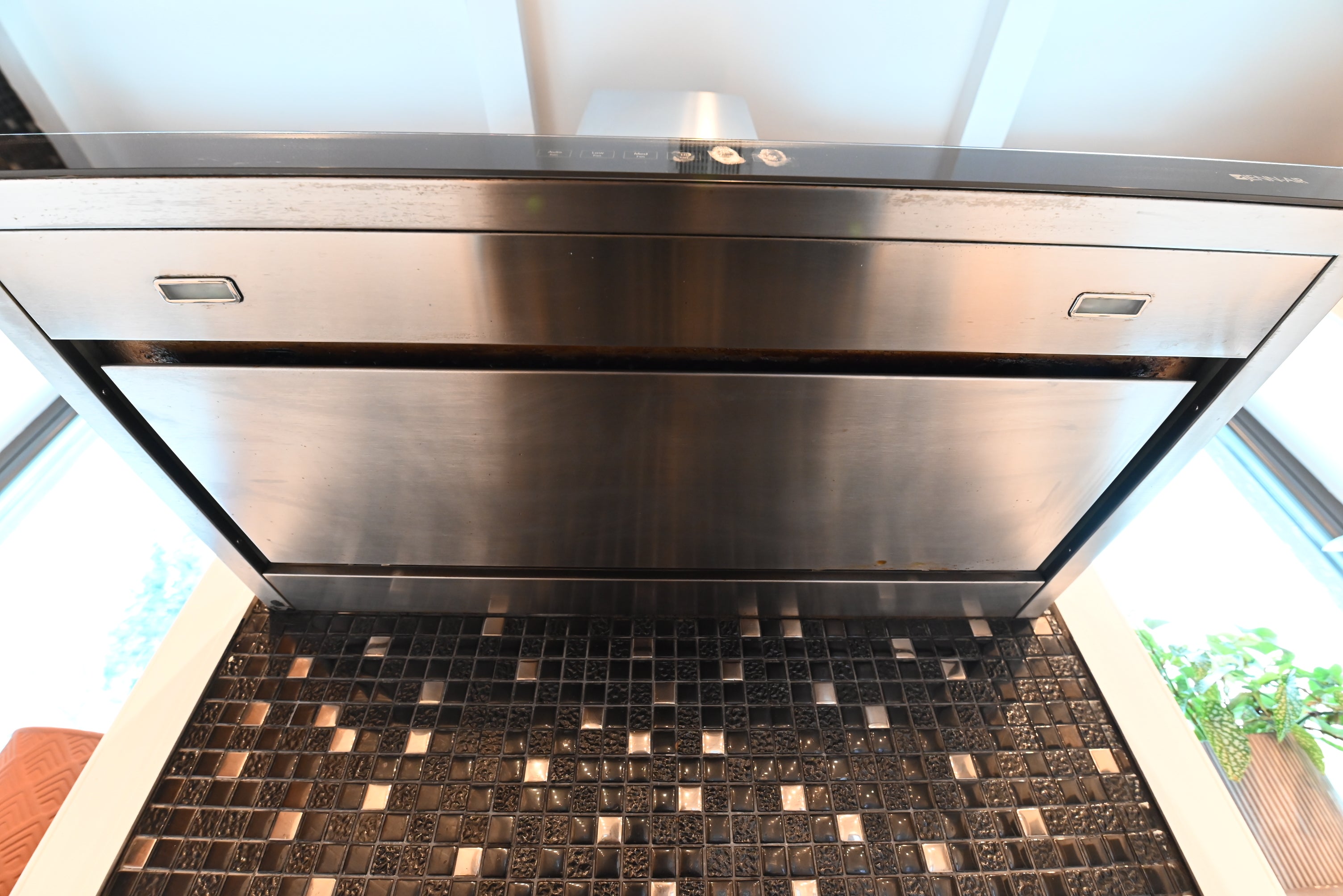 Dark Mocha Latte Modern Pre-Owned Kitchen