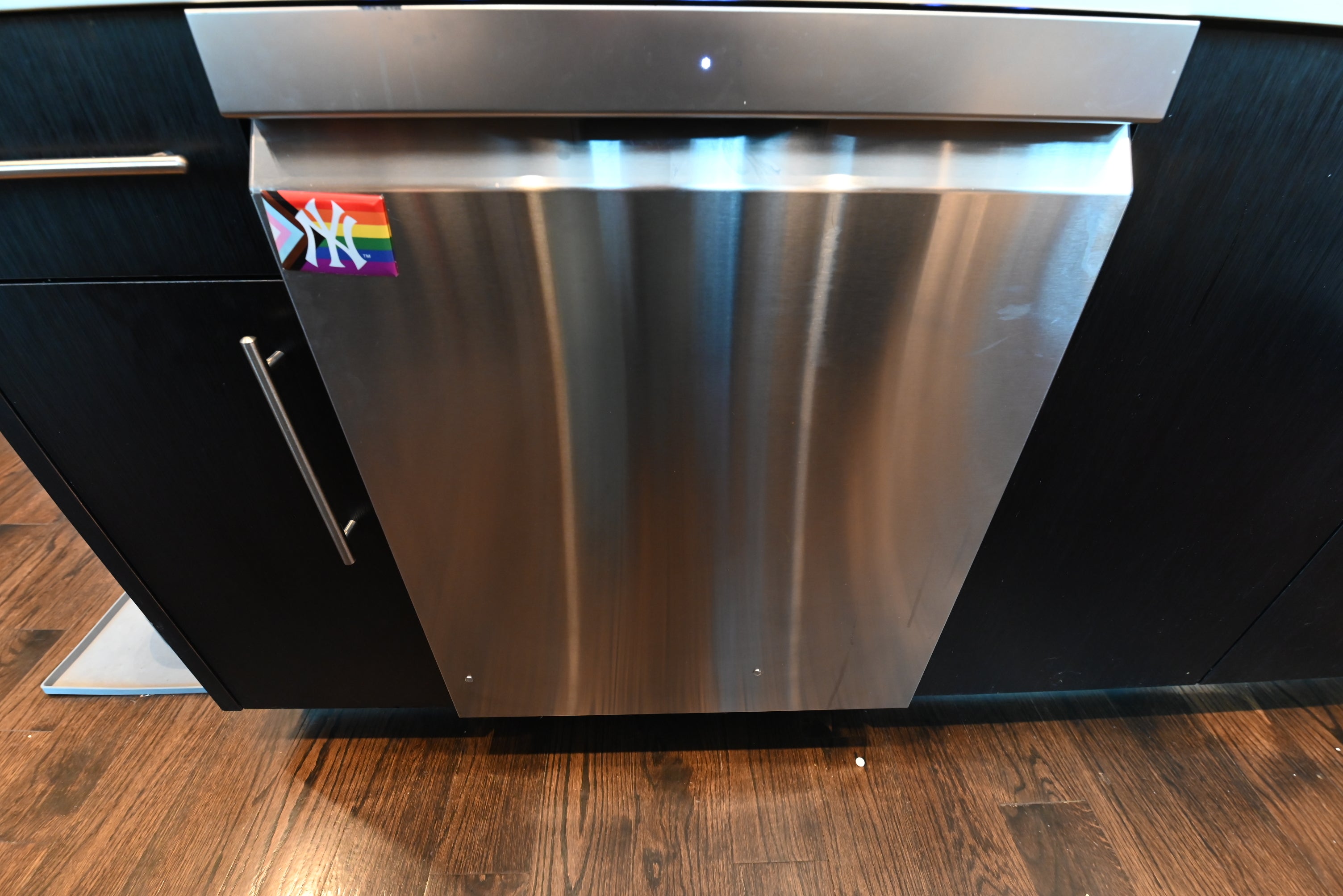 Dark Mocha Latte Modern Pre-Owned Kitchen