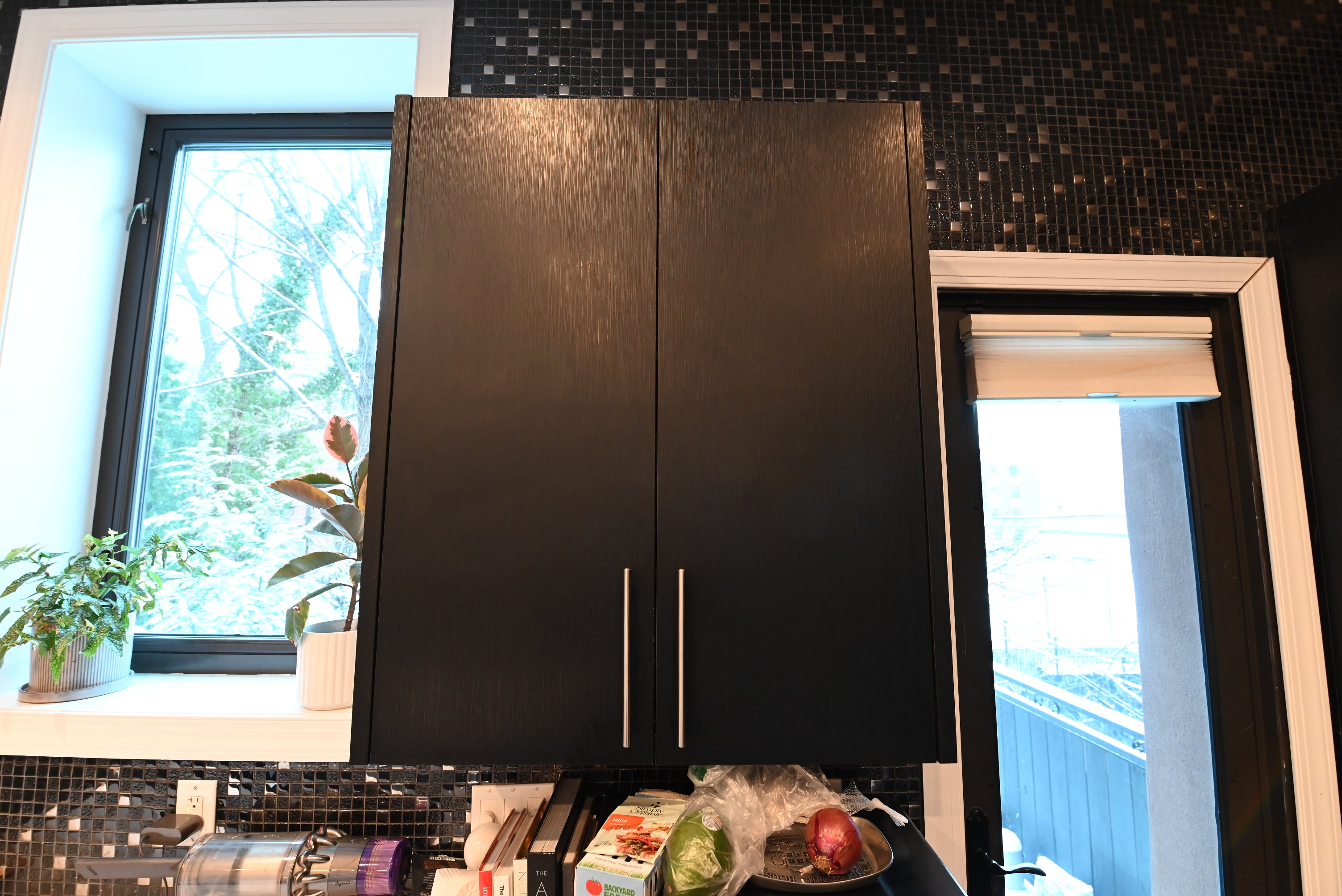 Dark Mocha Latte Modern Pre-Owned Kitchen