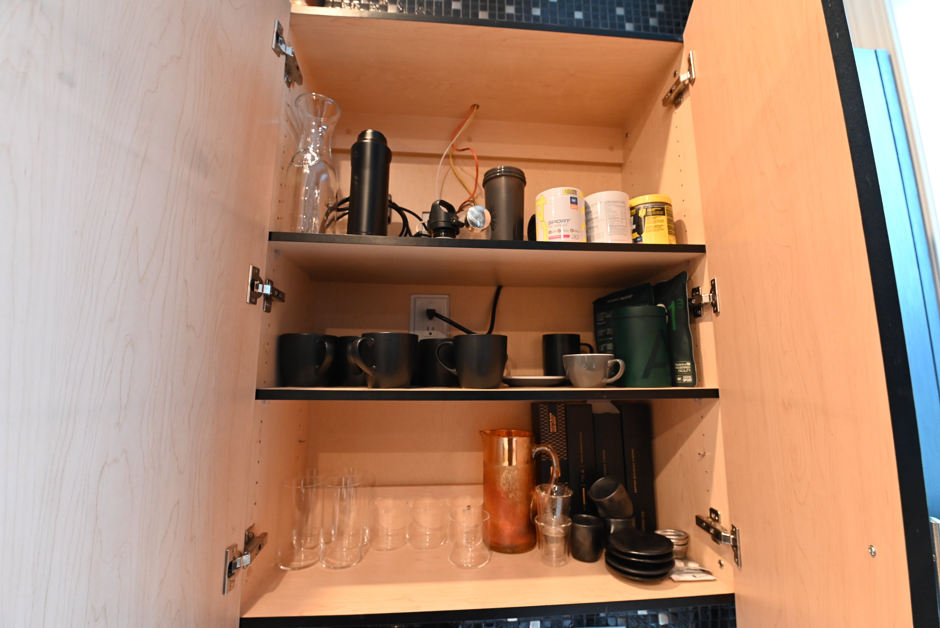 Dark Mocha Latte Modern Pre-Owned Kitchen