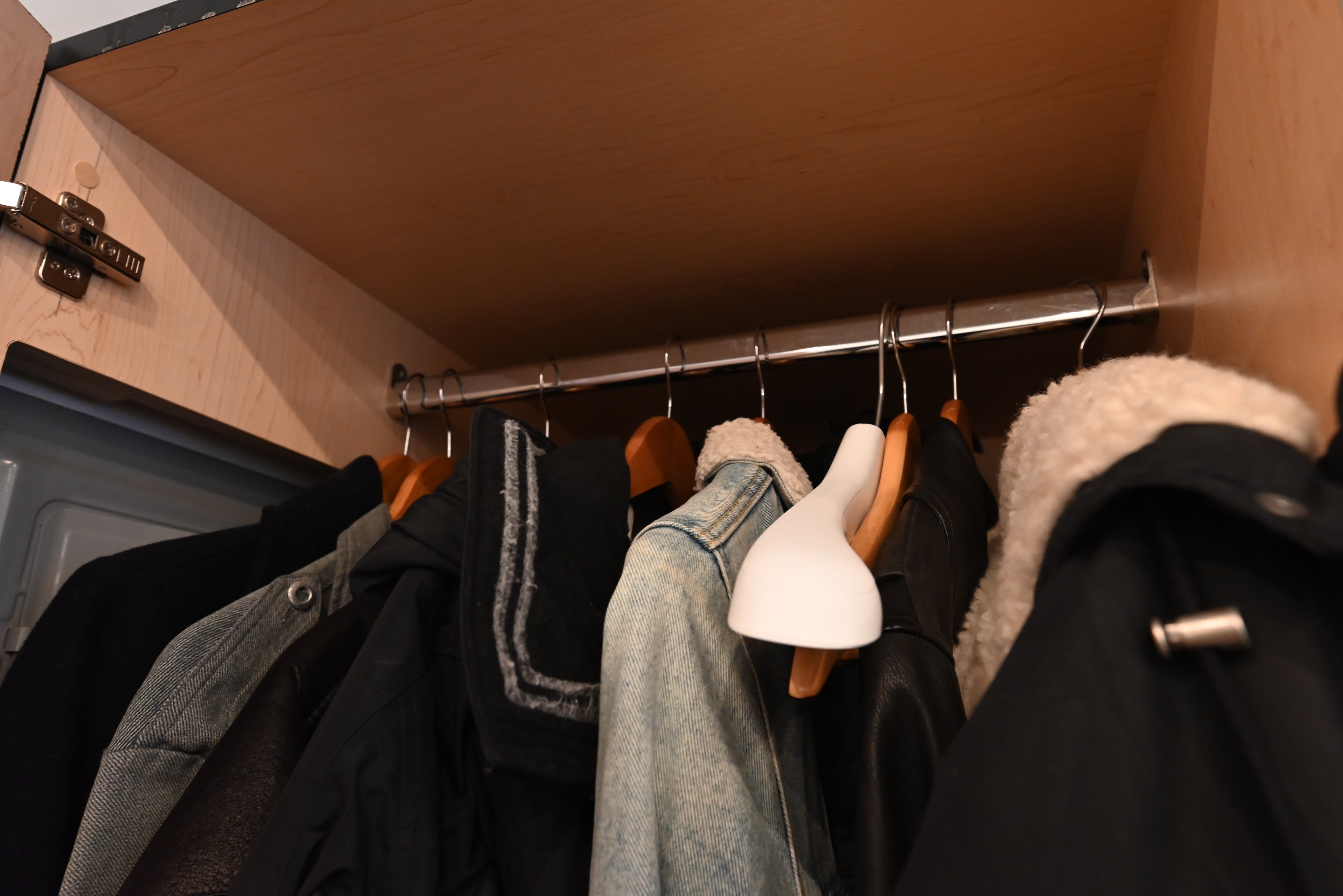 Dark Mocha Latte Modern Pre-Owned Kitchen