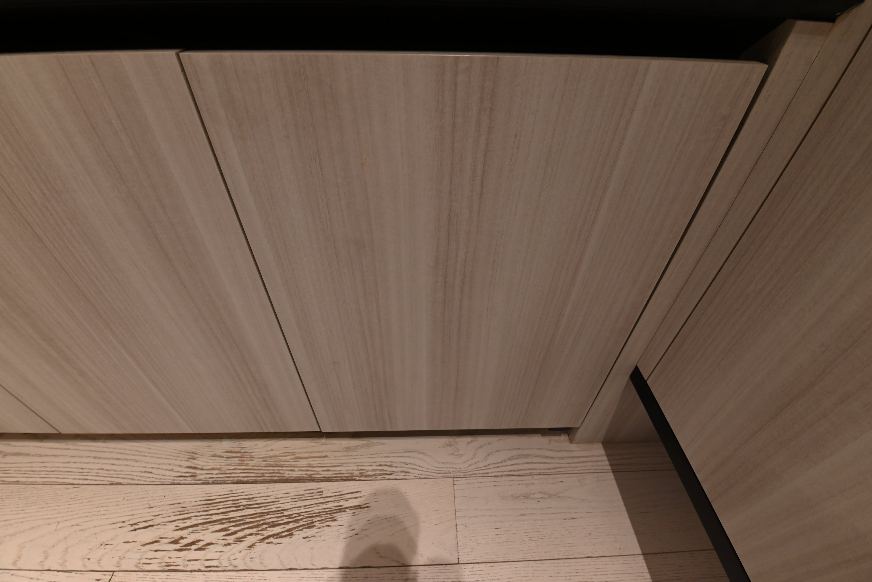 DOCA Modern Wood Veneer Black Kitchen with Island & Appliances