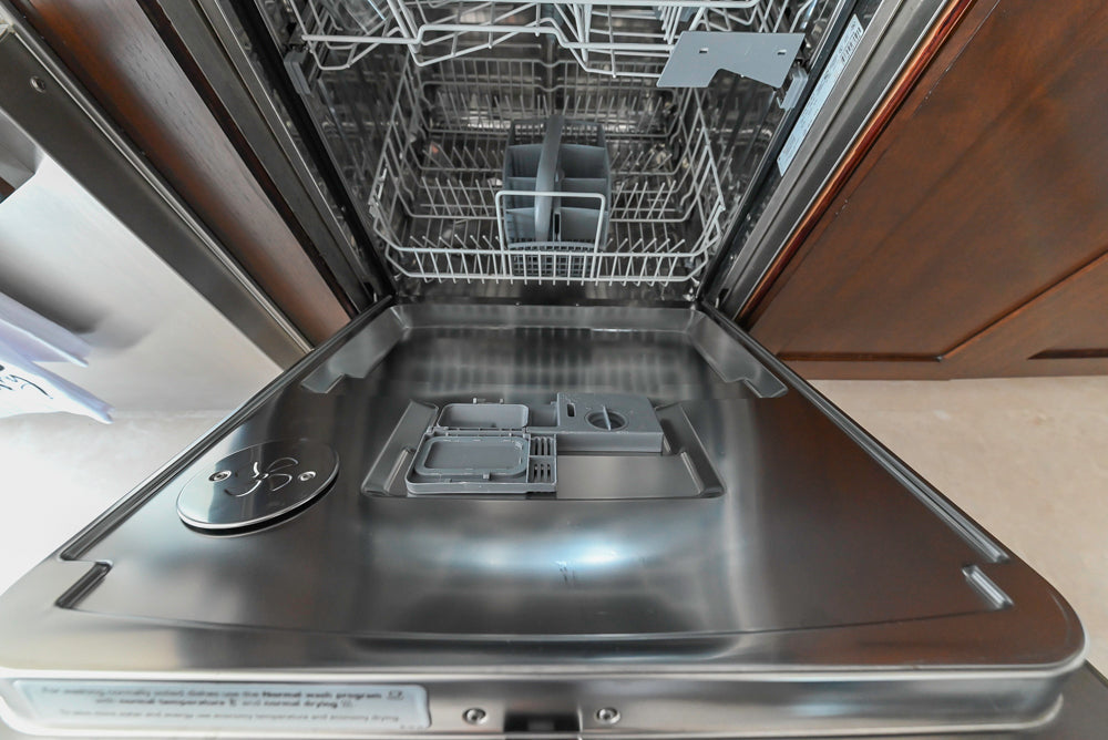 Dark Wooden Traditional Kitchen with Marble Island and Viking Appliance Package