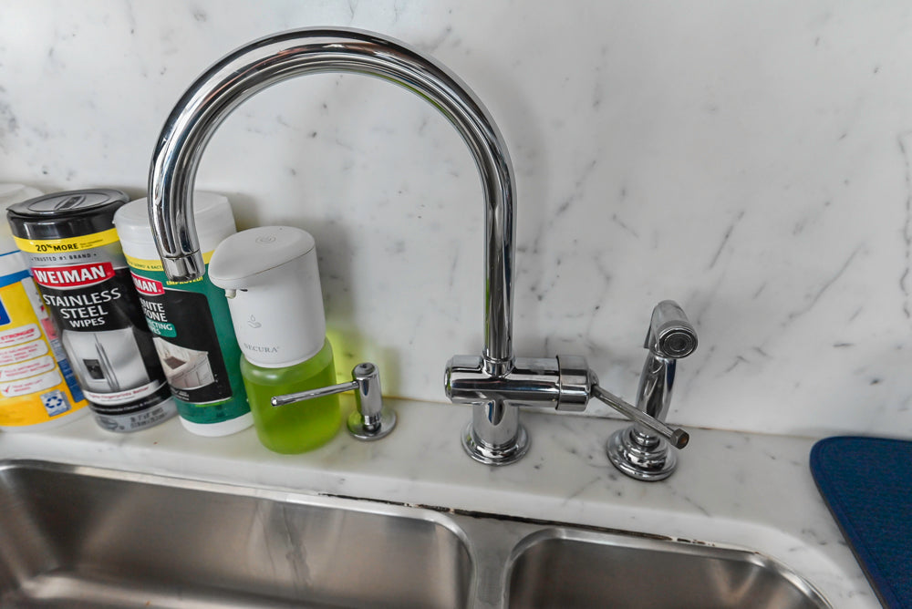 Dark Wooden Traditional Kitchen with Marble Island and Viking Appliance Package