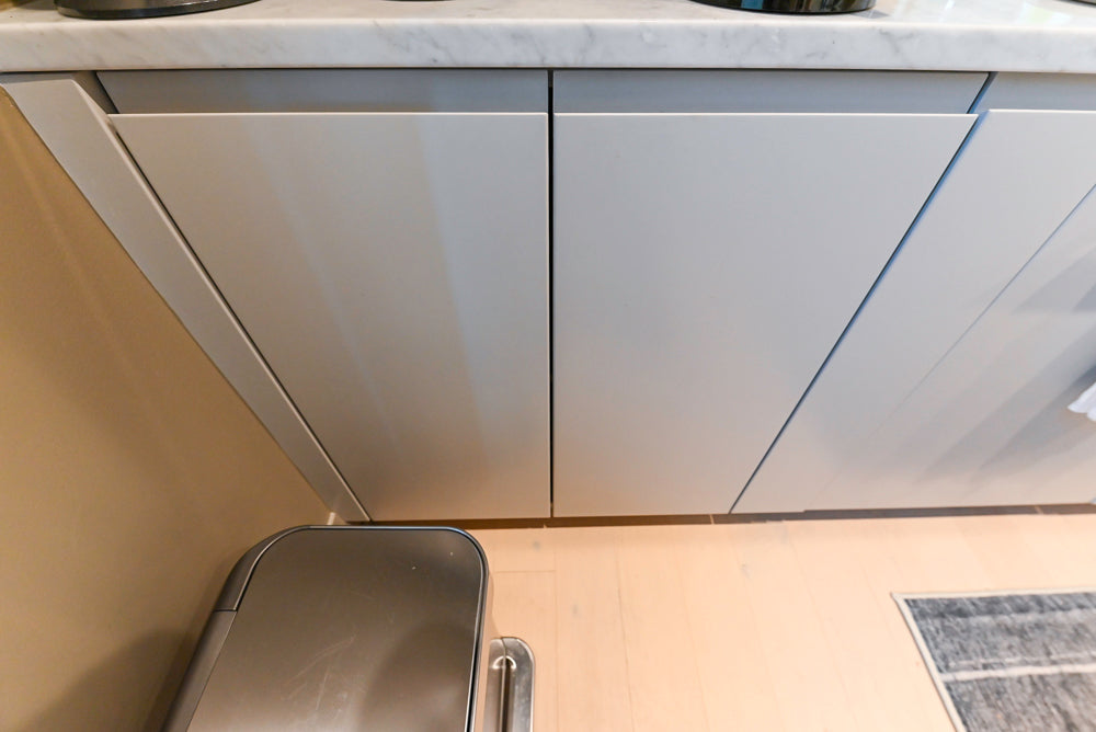 Stevali Stunner: Modern Two-Tone Kitchen with Island and Miele Appliance Package