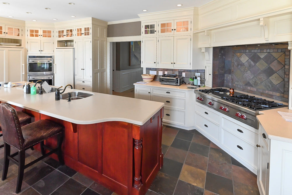 Cronin Cabinets Traditional White Pre-Owned Kitchen with Island and Appliances