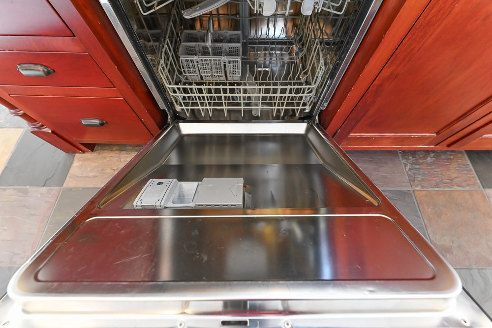 Cronin Cabinets Charm: Traditional White Kitchen with Island & Luxe Appliances