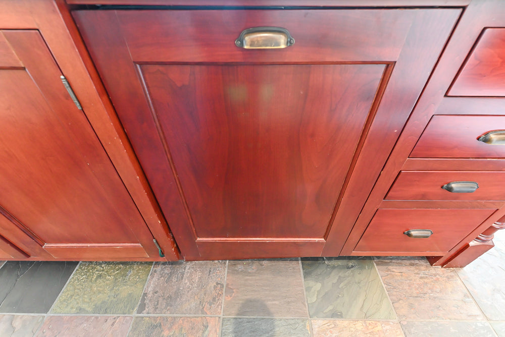 Cronin Cabinets Charm: Traditional White Kitchen with Island & Luxe Appliances