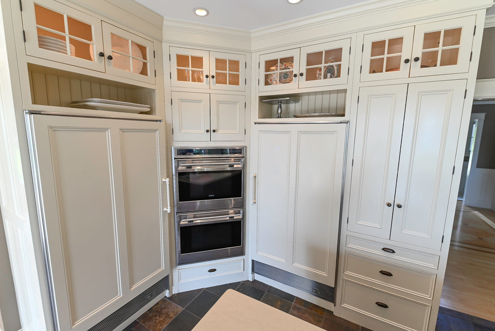 Cronin Cabinets Traditional White Pre-Owned Kitchen with Island and Appliances