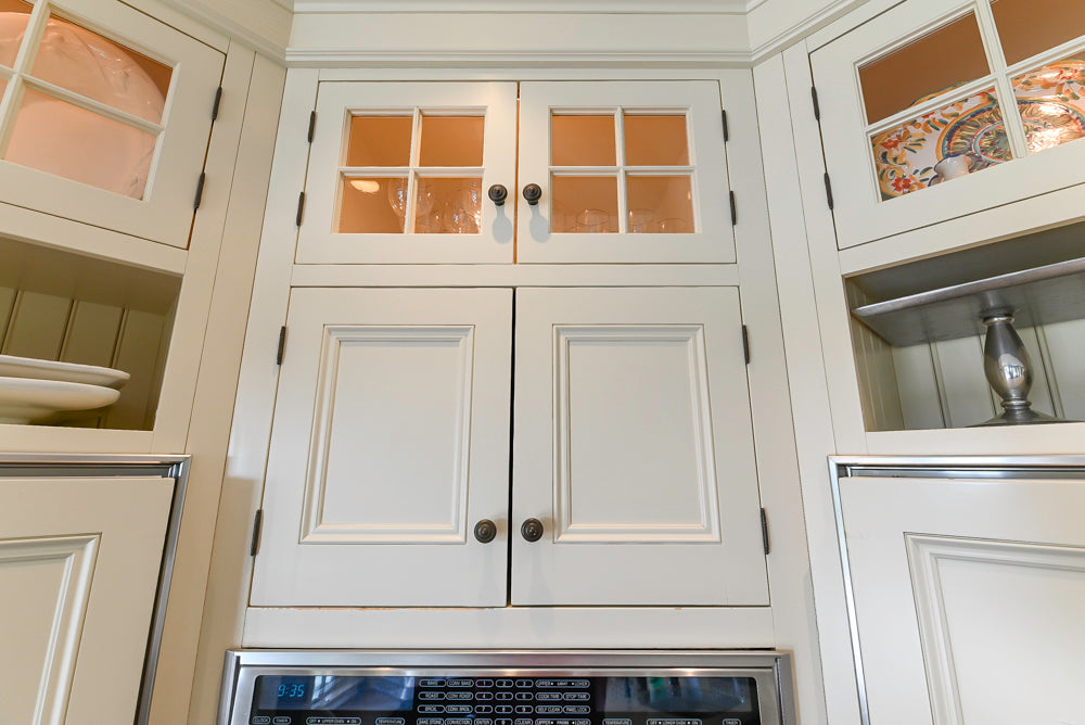 Cronin Cabinets Charm: Traditional White Kitchen with Island & Luxe Appliances