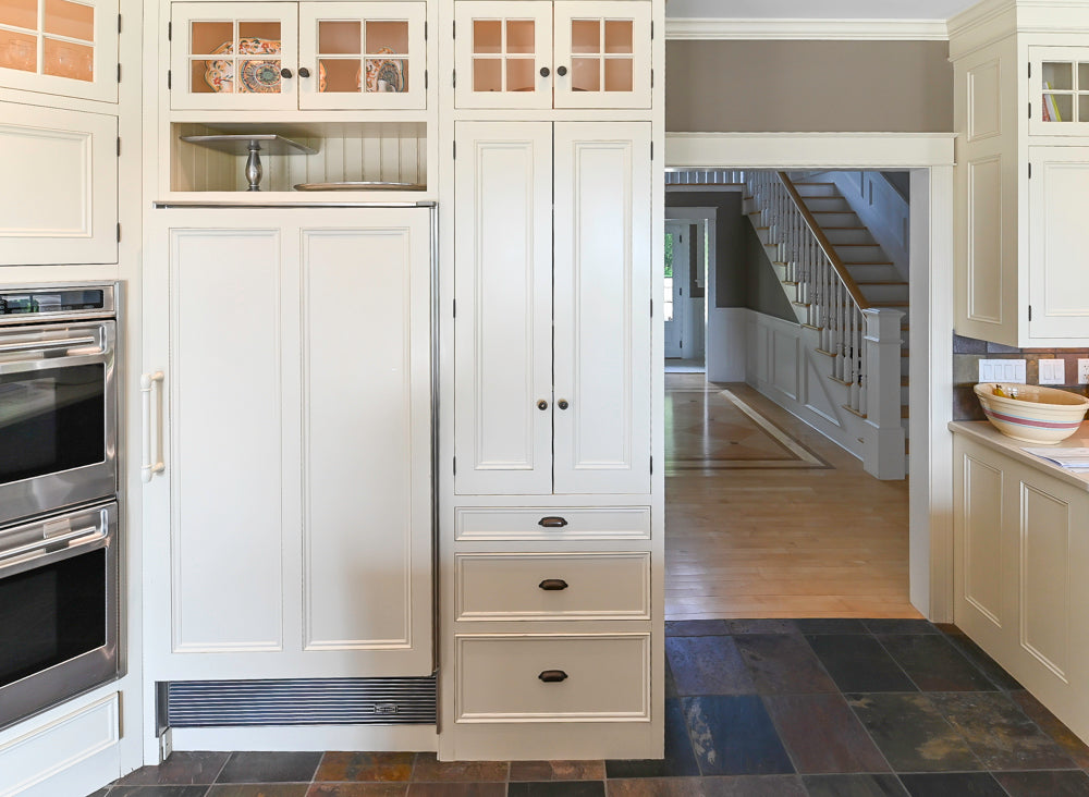 Cronin Cabinets Charm: Traditional White Kitchen with Island & Luxe Appliances