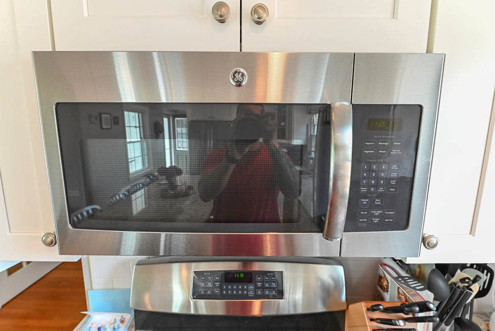 Cozy Charm: Traditional White Kitchen with Island & Appliance Package