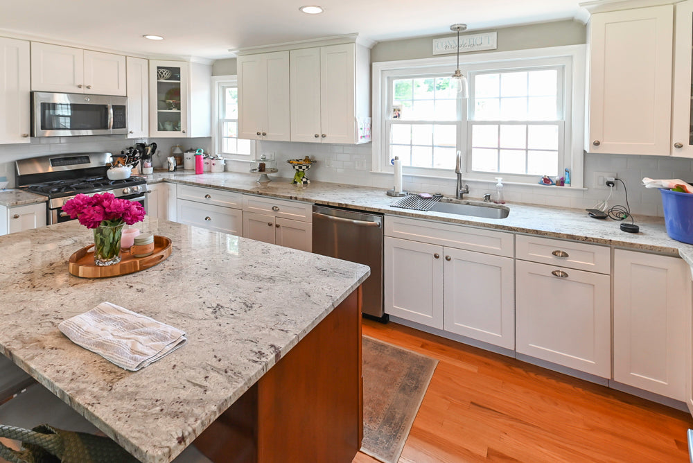Traditional White Kitchen with Granite Island and Appliances