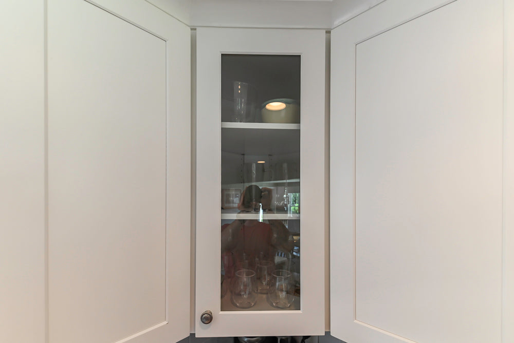 Cozy Charm: Traditional White Kitchen with Island & Appliance Package