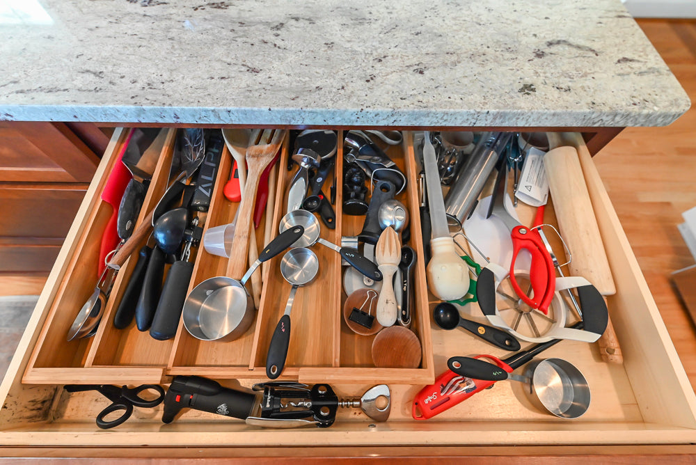 Cozy Charm: Traditional White Kitchen with Island & Appliance Package