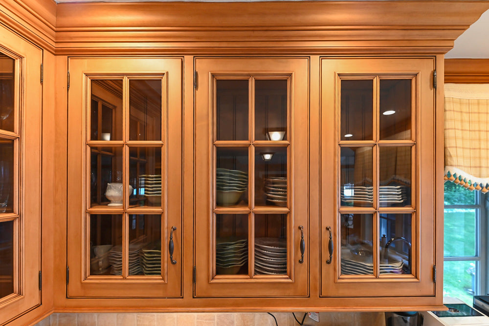 Large Traditional Wooden Kitchen with Island, Desk Area and Appliances