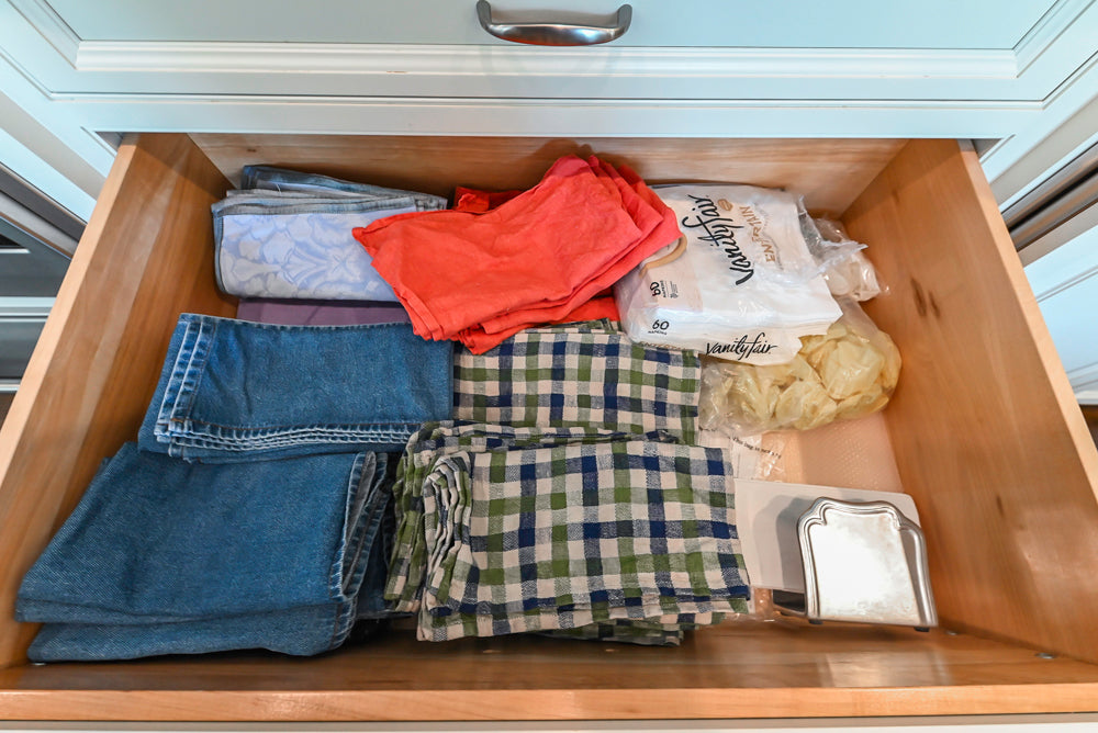 Signature Custom Cabinetry Traditional White Kitchen with Island, Desk Area & Appliances