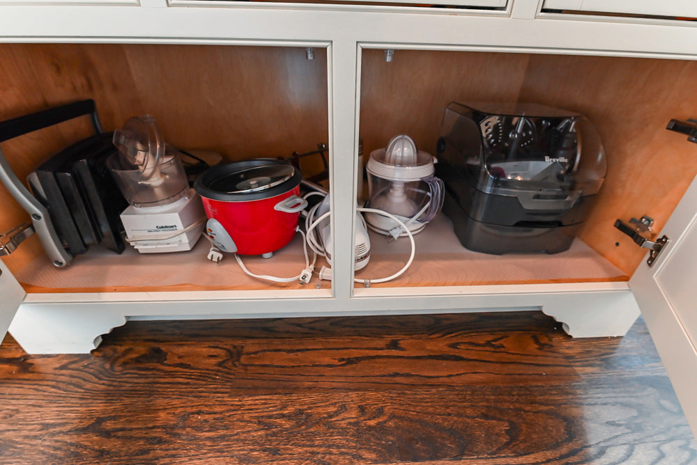 Signature Custom Cabinetry Traditional White Kitchen with Island, Desk Area & Appliances