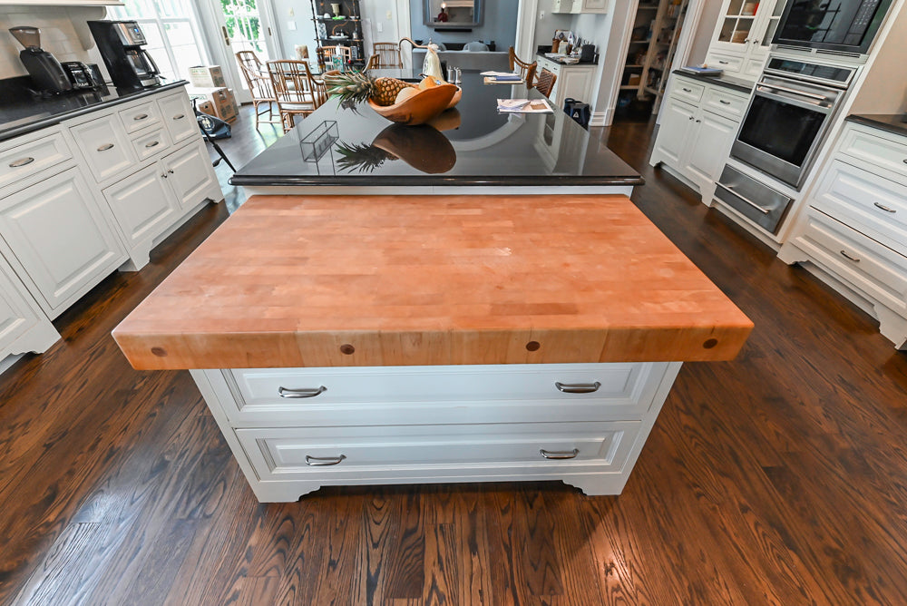 Signature Custom Cabinetry Traditional White Kitchen with Island, Desk Area & Appliances