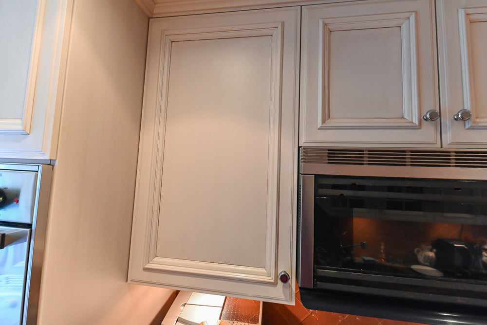 Wood-Mode Wonder: Traditional Light Cream Kitchen with Granite Countertops