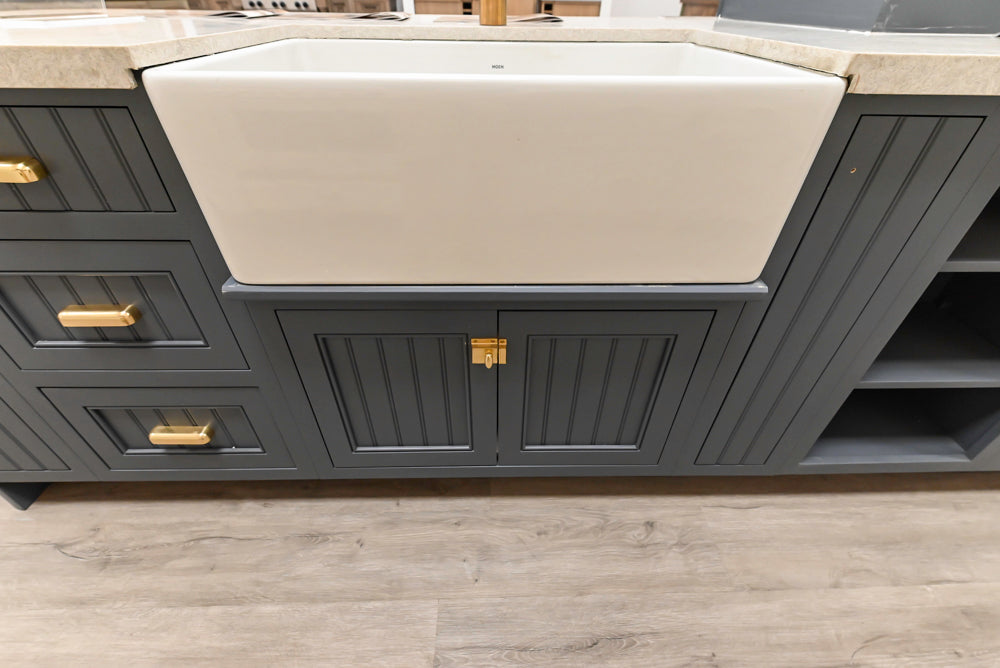 Covered Bridge Two-Tone Traditional Kitchen with Island