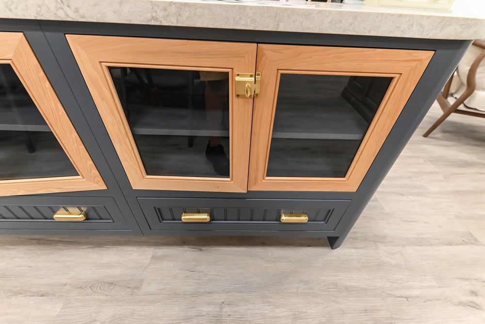 Covered Bridge Two-Tone Traditional Kitchen with Island