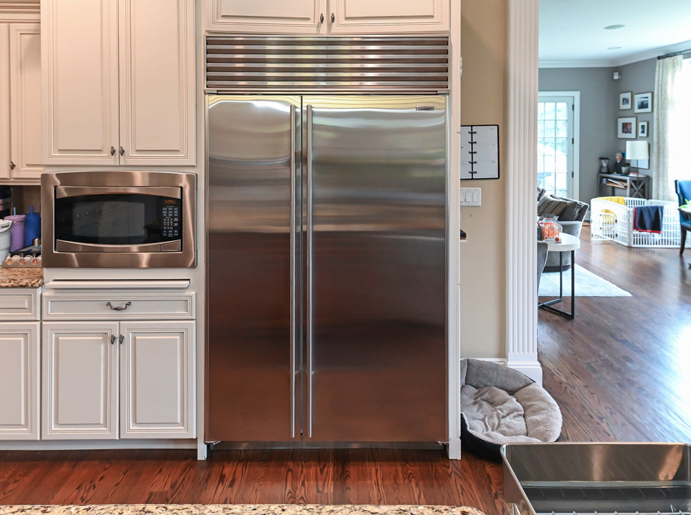 Oh My Omega: Traditional White Kitchen with Pantry, Desk Area & Appliances