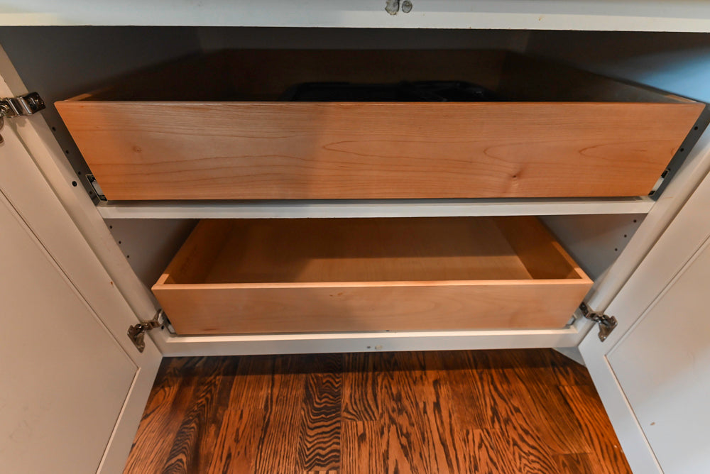Oh My Omega: Traditional White Kitchen with Pantry, Desk Area & Appliances