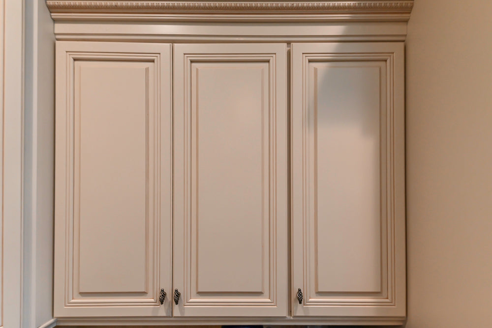 Oh My Omega: Traditional White Kitchen with Pantry, Desk Area & Appliances