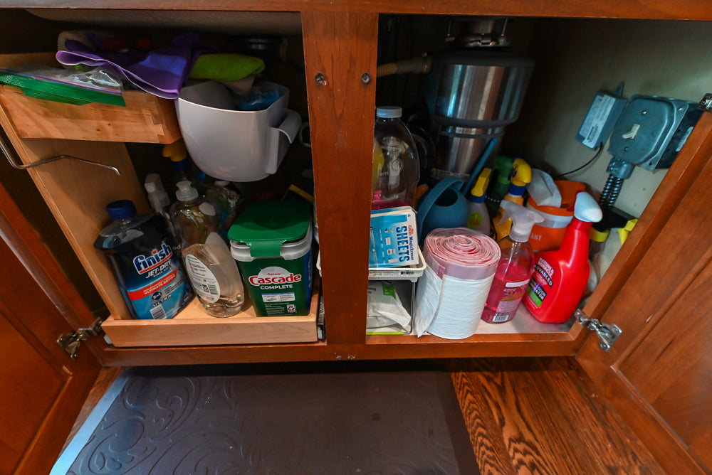 Oh My Omega: Traditional White Kitchen with Pantry, Desk Area & Appliances