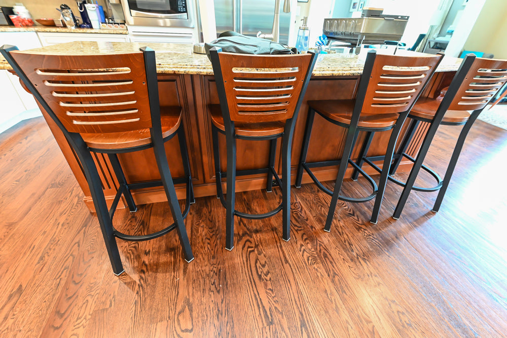 Oh My Omega Traditional White Pre-Owned Kitchen with Island, Desk Area and Appliances