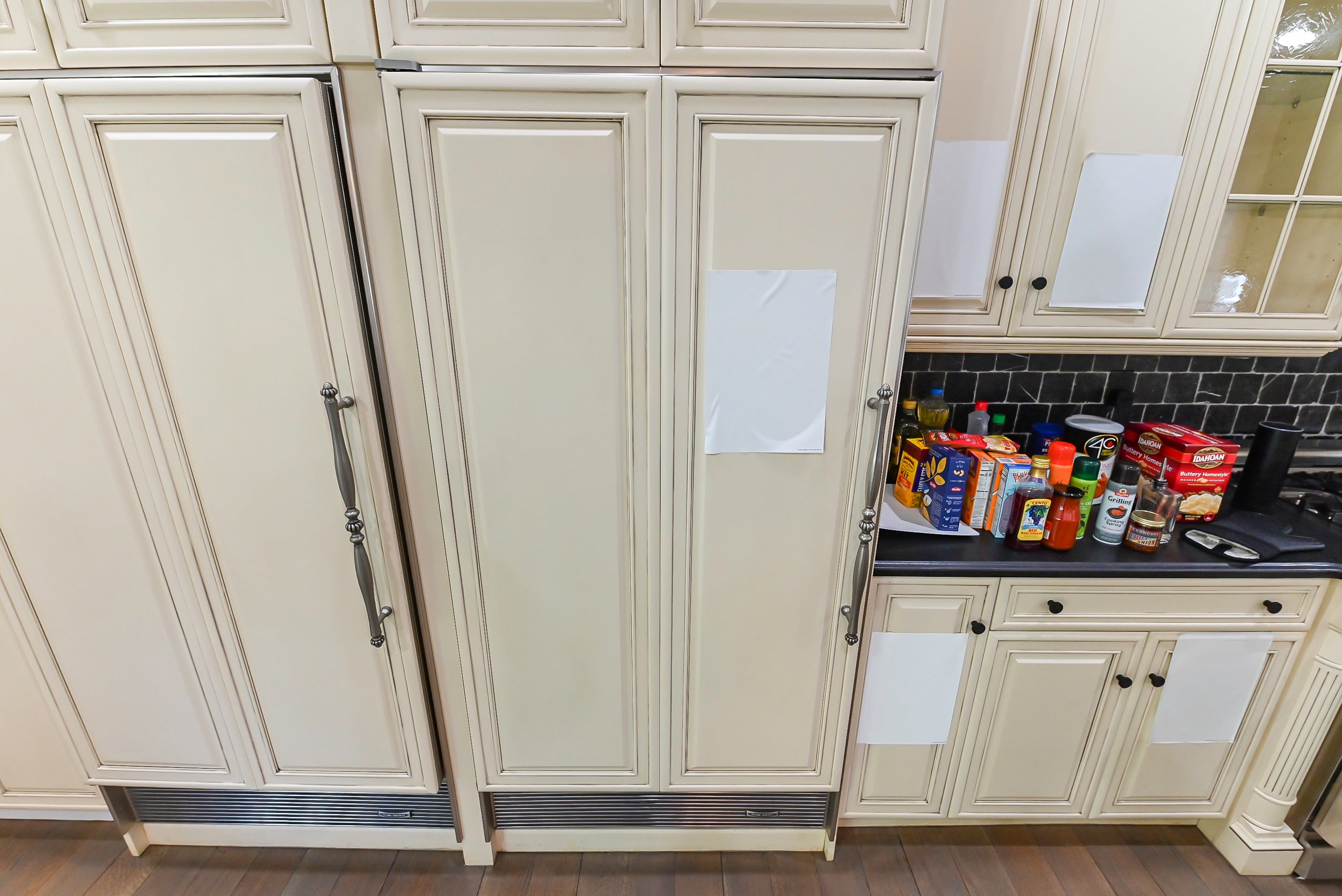 Brookhaven Beauty: Traditional Cream Kitchen with Island & Appliances