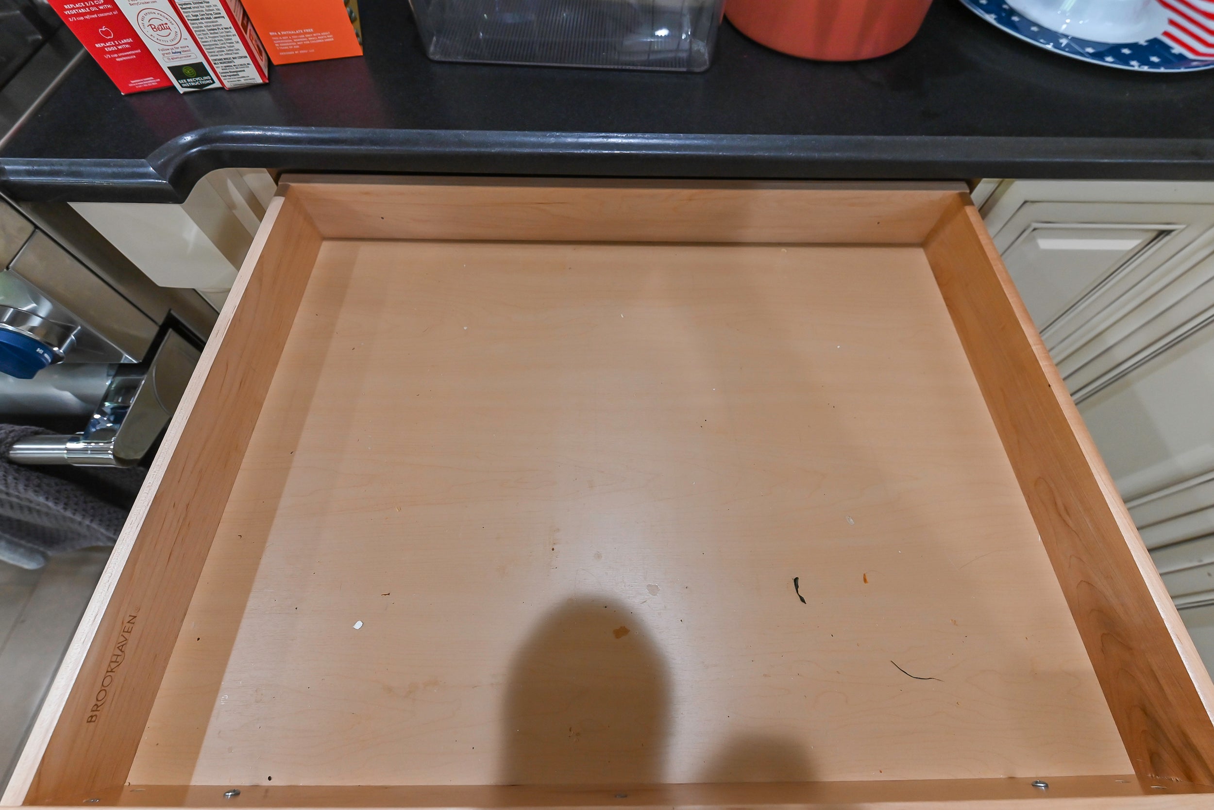 Brookhaven Beauty: Traditional Cream Kitchen with Island & Appliances