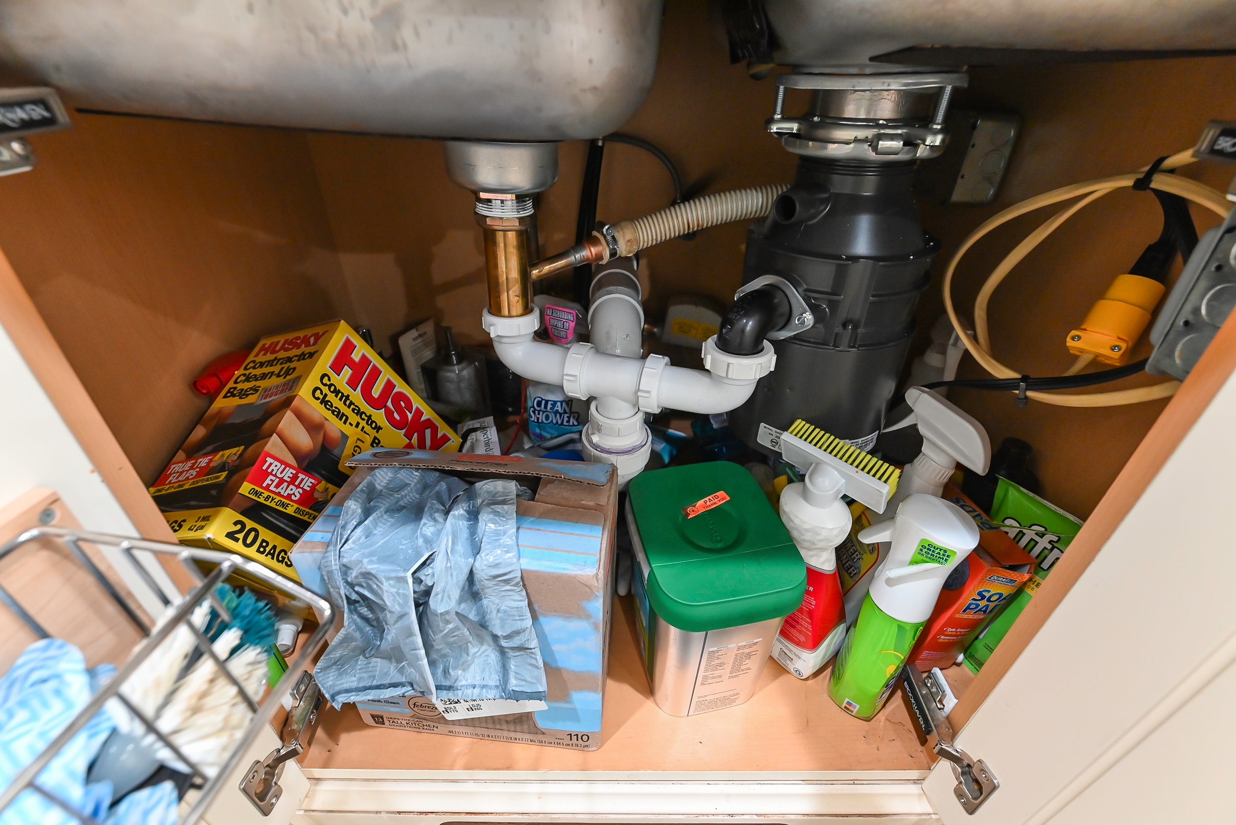 Brookhaven Beauty: Traditional Cream Kitchen with Island & Appliances