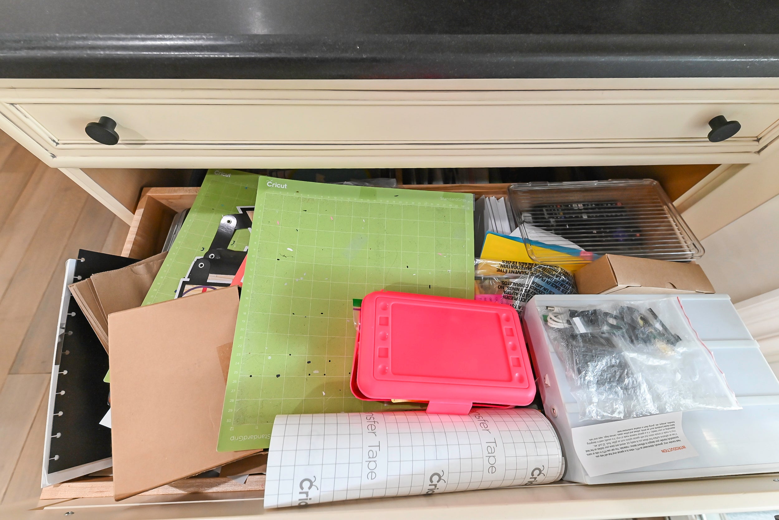 Brookhaven Beauty: Traditional Cream Kitchen with Island & Appliances