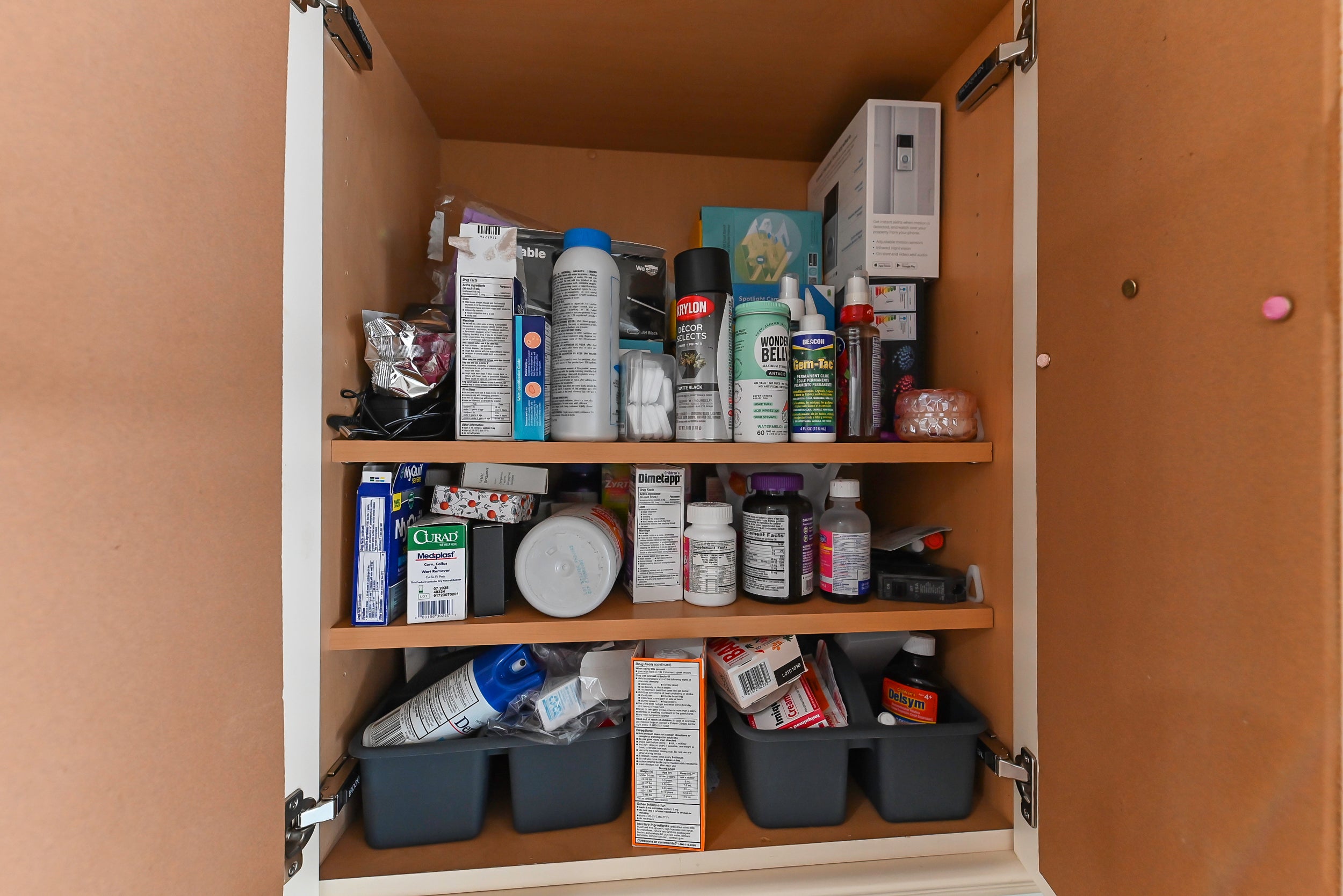 Brookhaven Beauty: Traditional Cream Kitchen with Island & Appliances