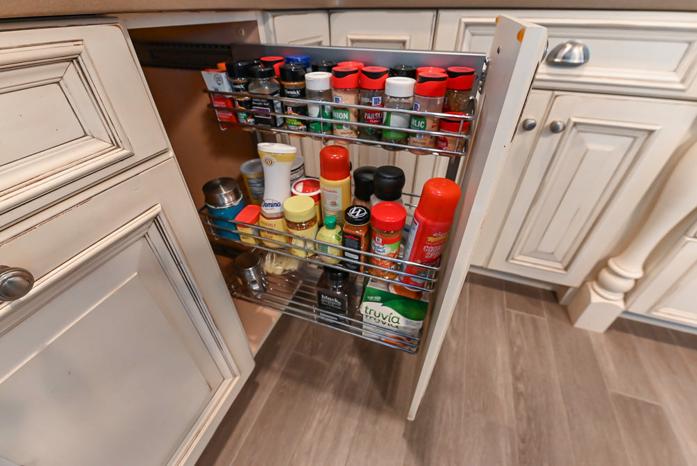 Ultimate Ultracraft: Traditional Cream Kitchen with Island & Appliances