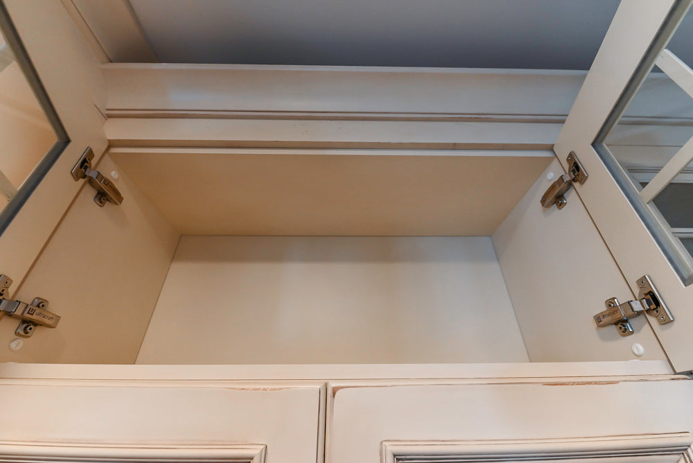 Ultimate Ultracraft: Traditional Cream Kitchen with Island & Appliances