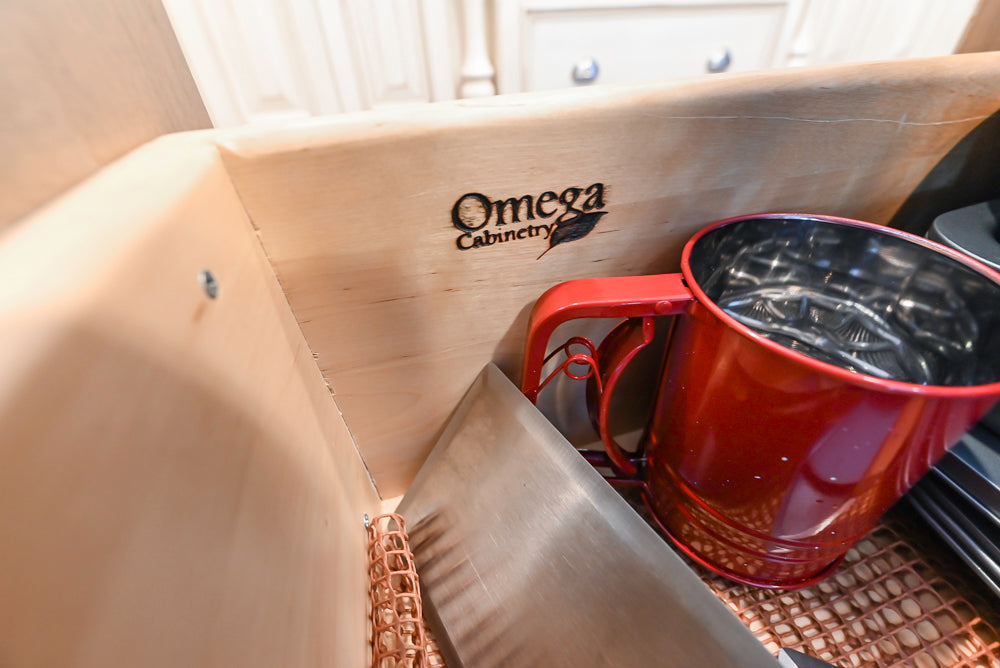 Ultimate Ultracraft: Traditional Cream Kitchen with Island & Appliances