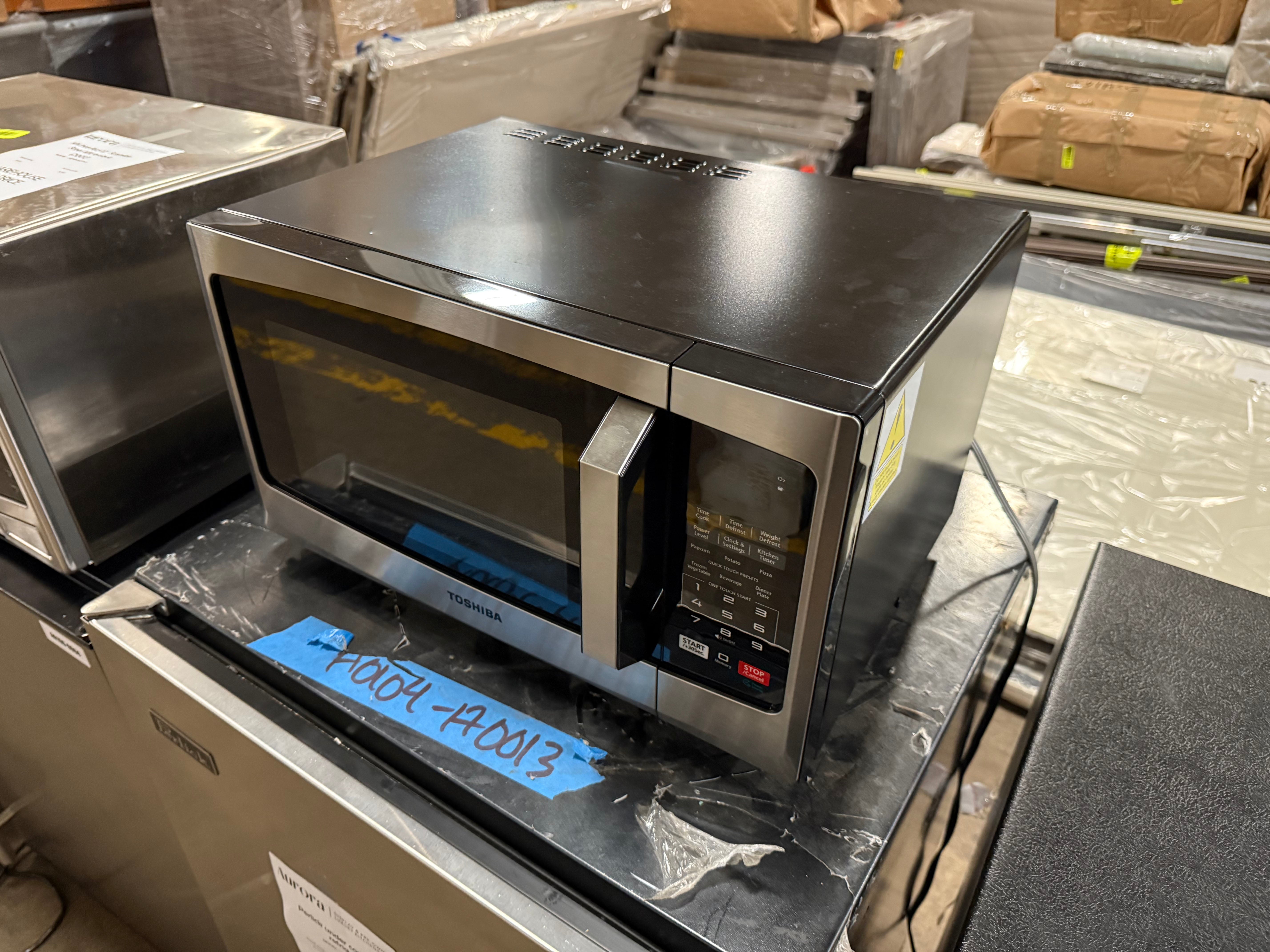 Toshiba EM925A5A-CHSS 19" Stainless Steel Countertop Microwave